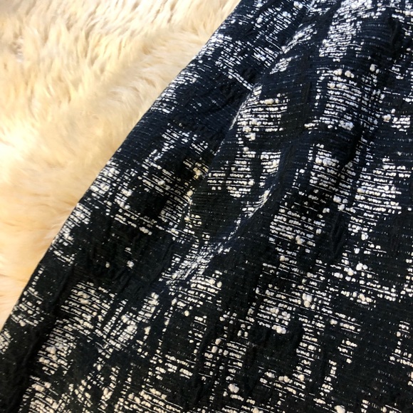 Zara Fall Black White prints midi skirt s - Picture 2 of 4
